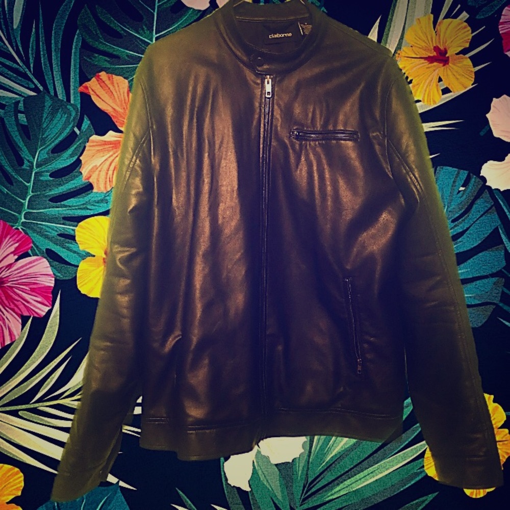 *MAKE AN OFFER* Faux Leather Jacket 🖤💀